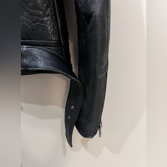 Mackage exclusively for aritzia black lined jacket XS - Picture 7 of 7